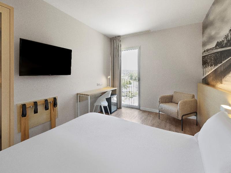 B&B HOTEL Girona 3 image