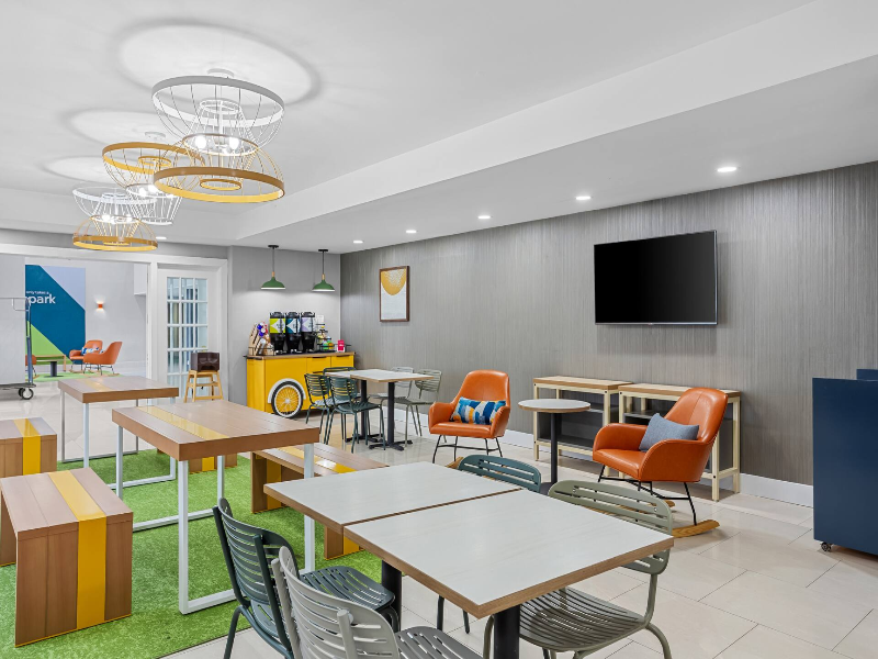Spark By Hilton Des Plaines Chicago O'Hare image