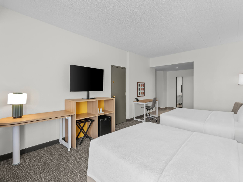 Spark By Hilton Des Plaines Chicago O'Hare image