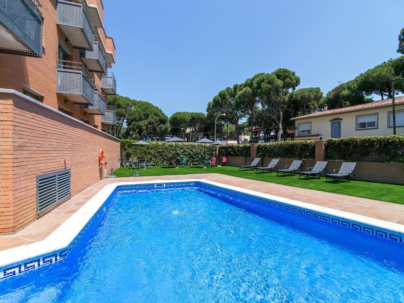 Bardon Golden Coast Aparthotel image
