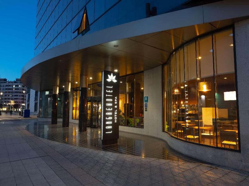 Azz Langrehotel & Spa image