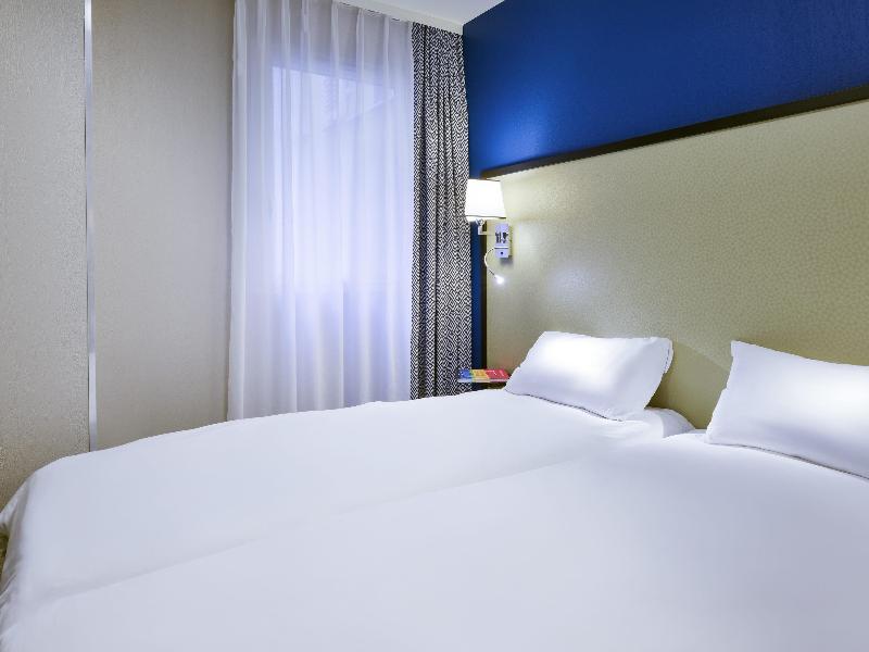 Adagio Aparthotel Monte Cristo image