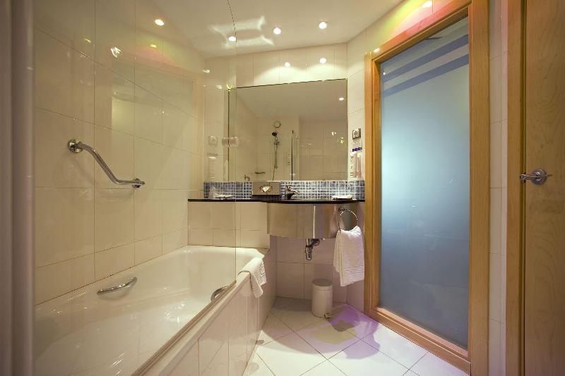 Holiday Inn Express Malaga Airport image