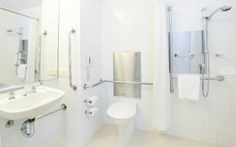 Crowne Plaza Canberra image