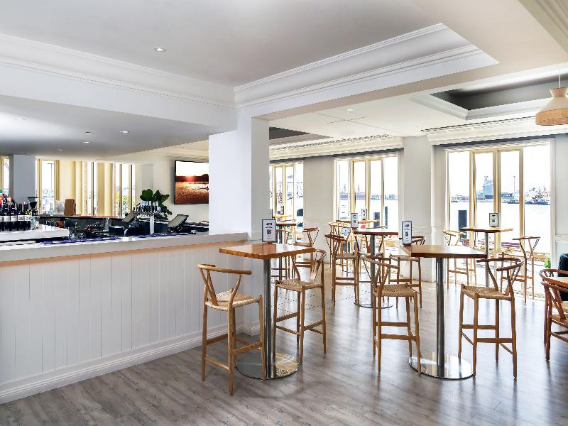 Rydges Newcastle image