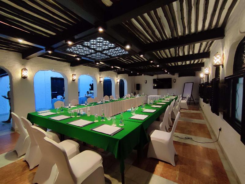 Serena Beach Hotel & Spa image