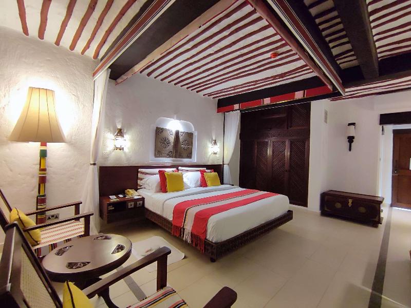 Serena Beach Hotel & Spa image