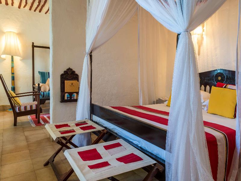 Serena Beach Hotel & Spa image
