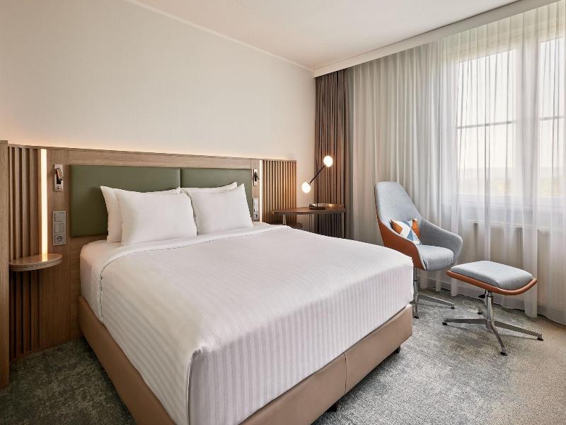 Courtyard by Marriott Dortmund image