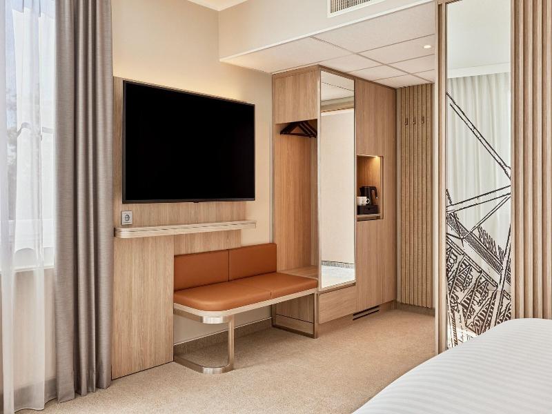Courtyard by Marriott Dortmund image