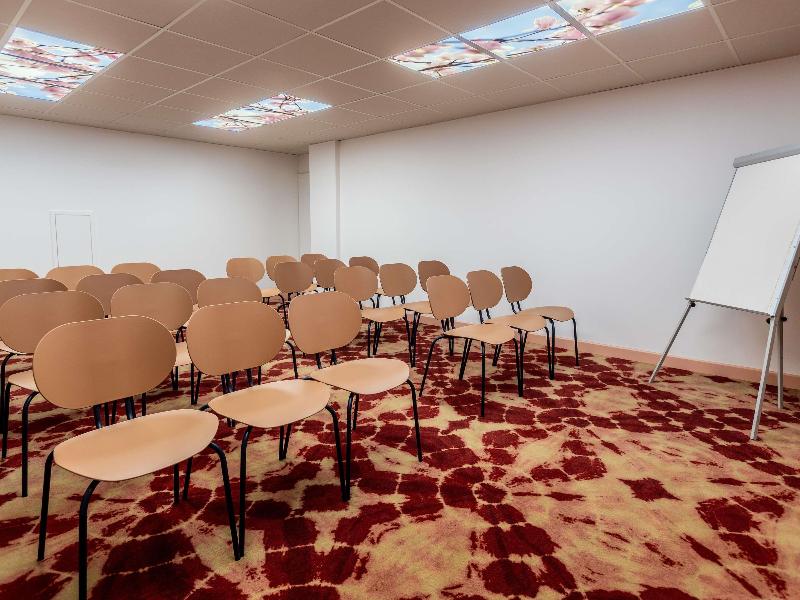 Ibis Styles Strasbourg Centre République image
