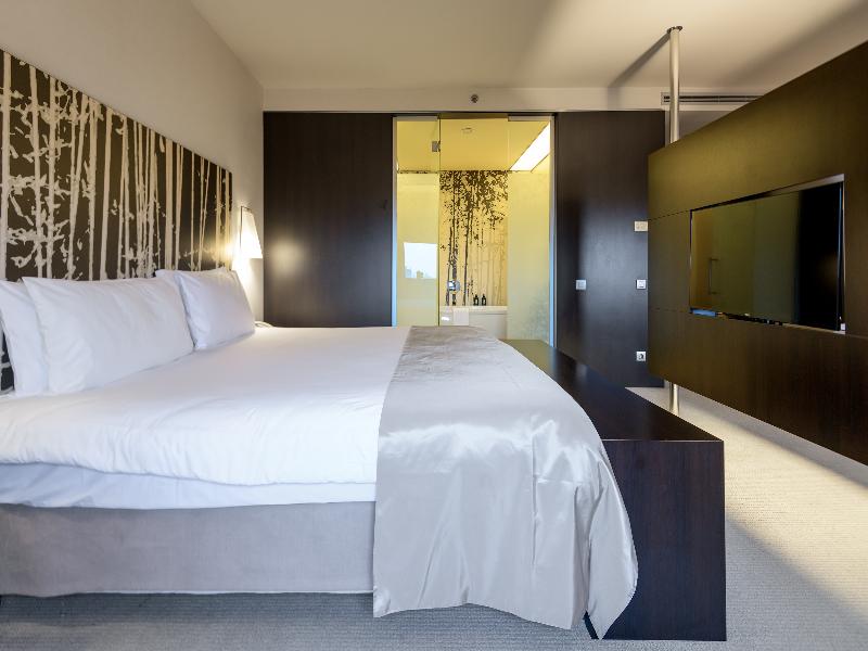 Ramada Plaza by Wyndham Bucharest Convention Cente image