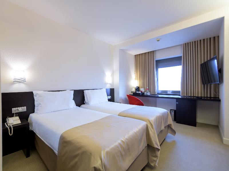 Ramada Plaza by Wyndham Bucharest Convention Cente image