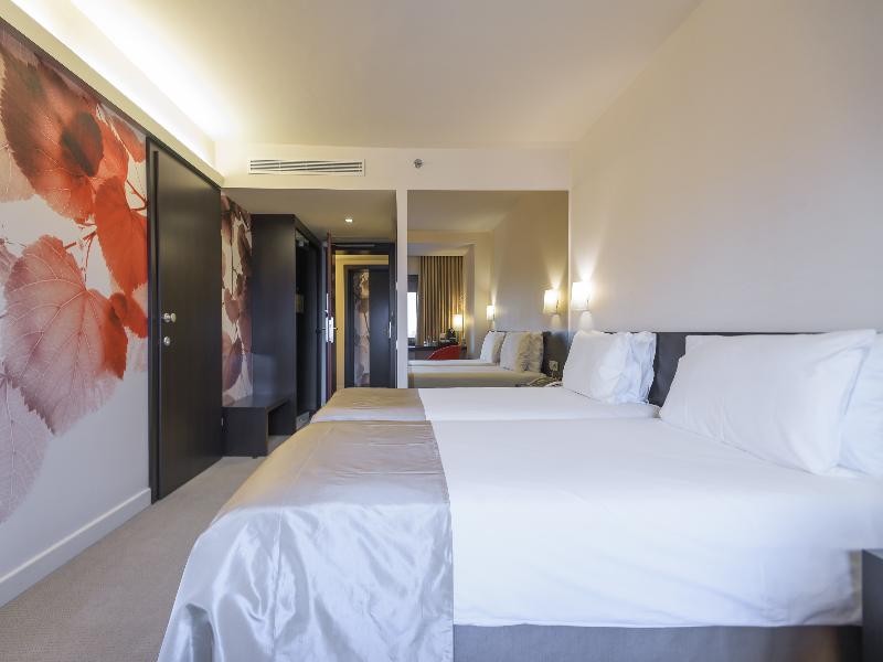 Ramada Plaza by Wyndham Bucharest Convention Cente image