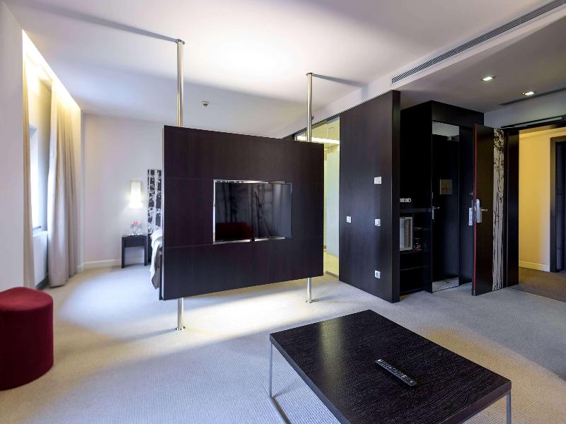 Ramada Plaza by Wyndham Bucharest Convention Cente image