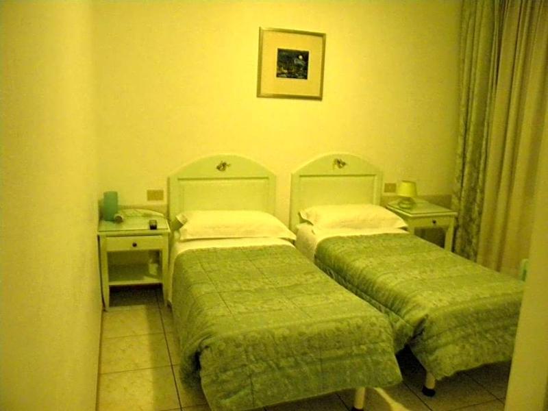 Adua Venezia image