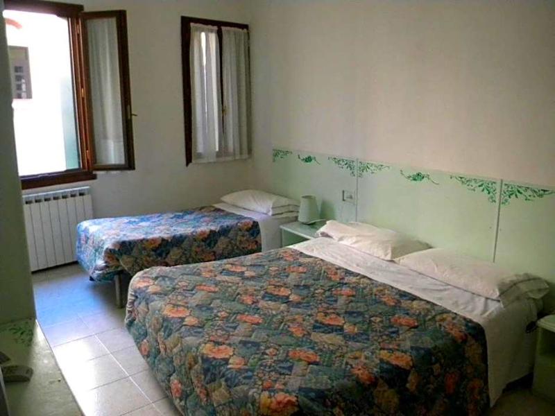 Adua Venezia image