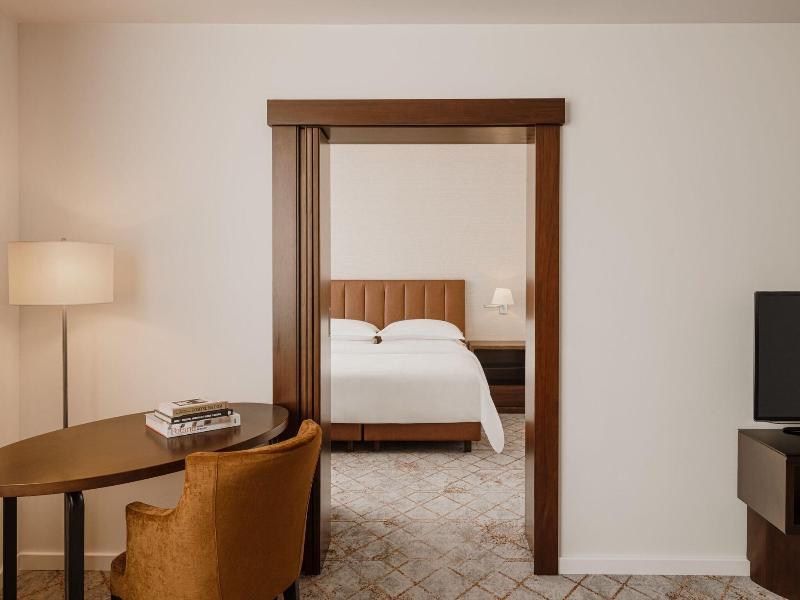 Sheraton Poznan image