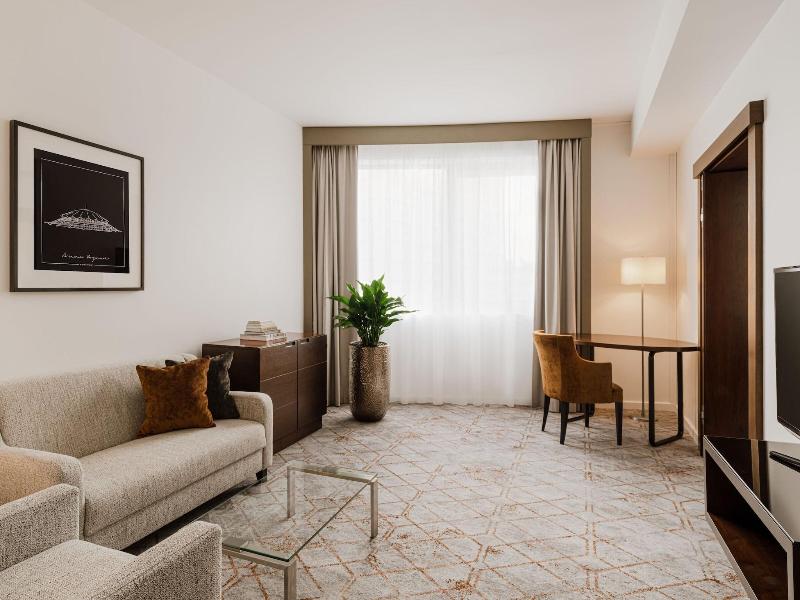 Sheraton Poznan image