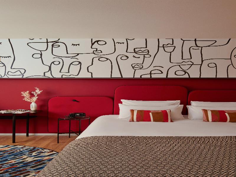 Hotel Indigo Barcelona Plaza Espana image