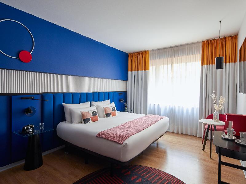 Hotel Indigo Barcelona Plaza Espana image