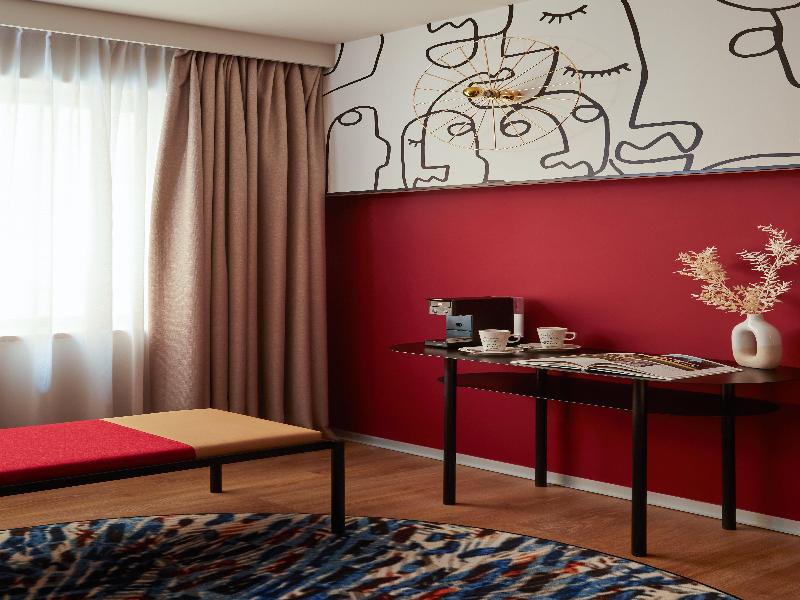 Hotel Indigo Barcelona Plaza Espana image