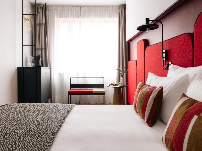 Hotel Indigo Barcelona Plaza Espana image