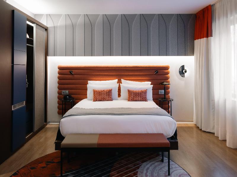Hotel Indigo Barcelona Plaza Espana image