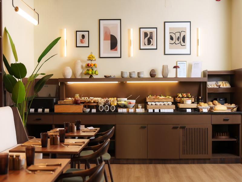 Honest Budapest by Chic&Basic image