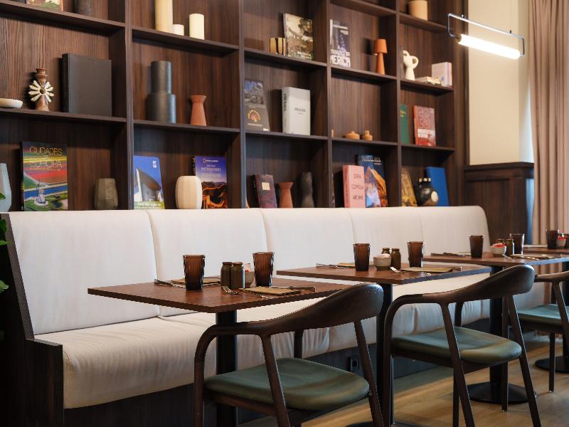Honest Budapest by Chic&Basic image
