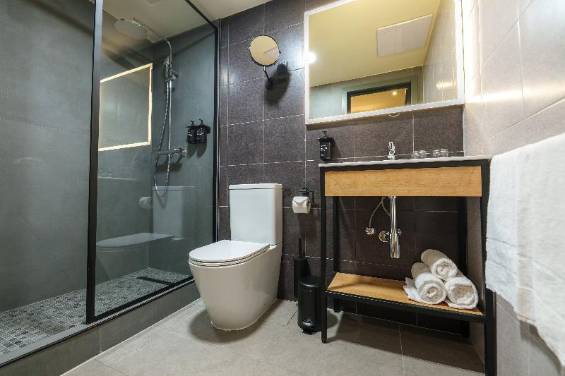 The Honest Budapest by Chic&Basic