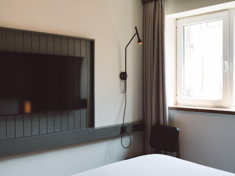 Honest Budapest by Chic&Basic image