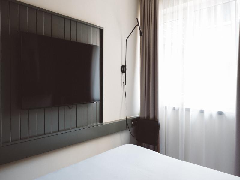 Honest Budapest by Chic&Basic image
