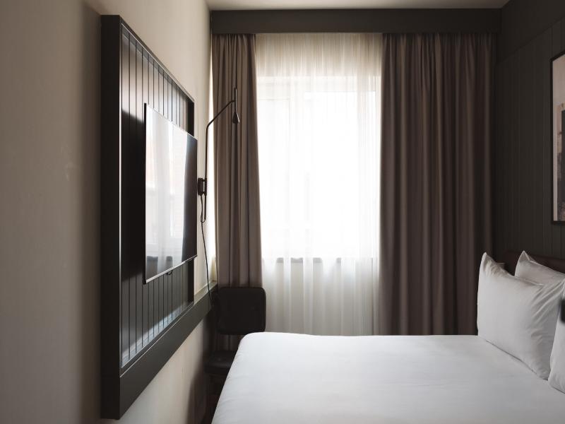 Honest Budapest by Chic&Basic image