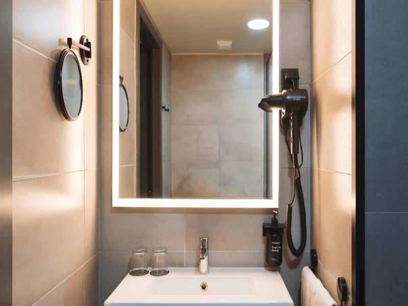 Honest Budapest by Chic&Basic image