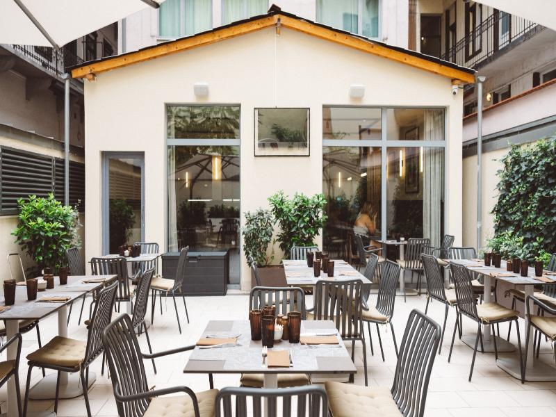 Honest Budapest by Chic&Basic image