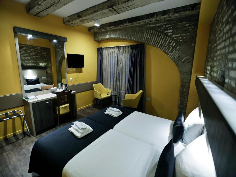 City Hotel Amsterdam image
