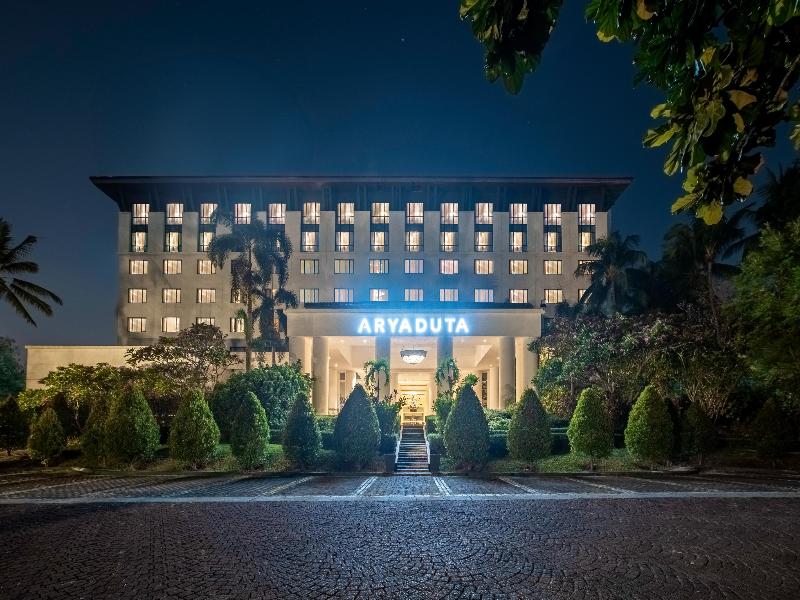 Aryaduta Lippo Village image