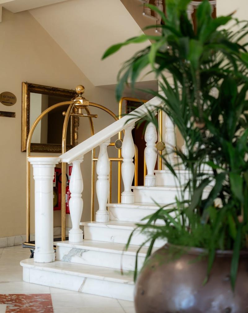 Grand Hotel Mediterranee image