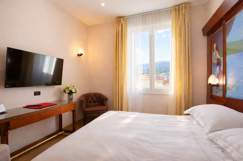 Grand Hotel Mediterranee image