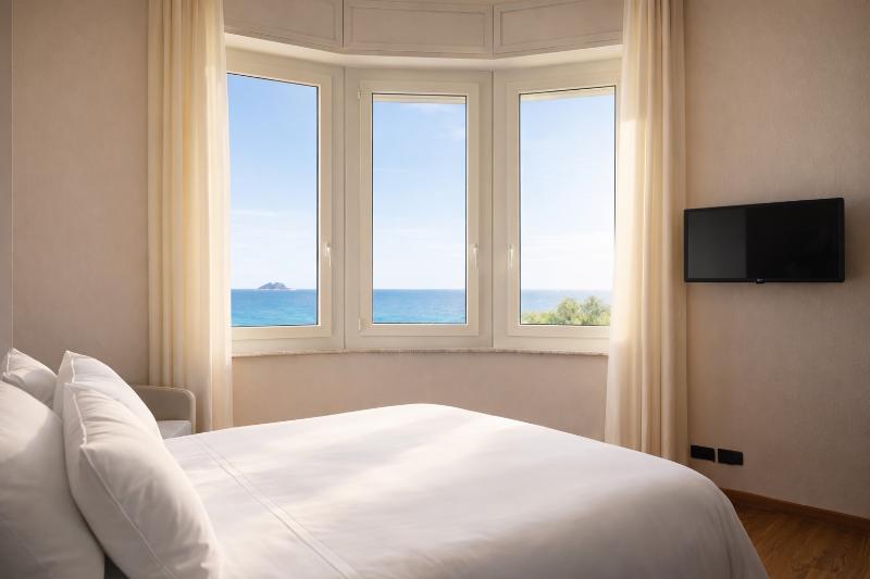 Grand Hotel Mediterranee image