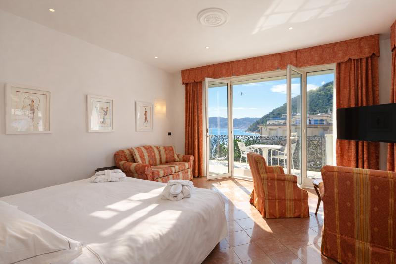 Grand Hotel Mediterranee image