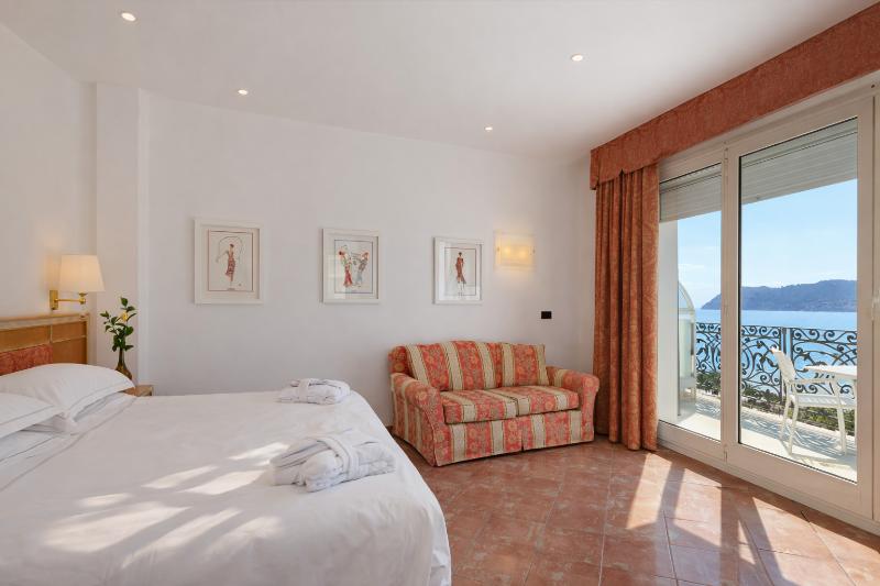 Grand Hotel Mediterranee image