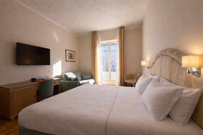 Grand Hotel Mediterranee image