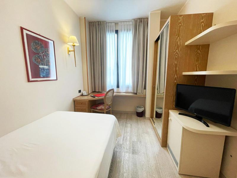 Grand Hotel Mediterranee image