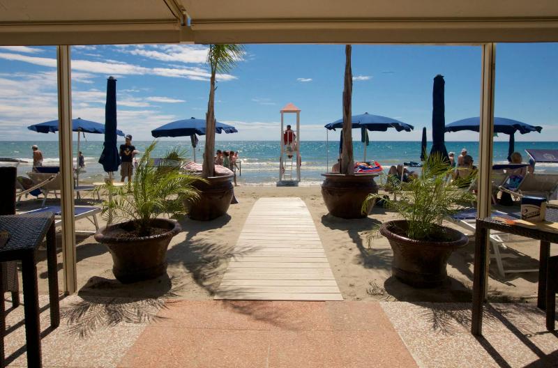 Grand Hotel Mediterranee image