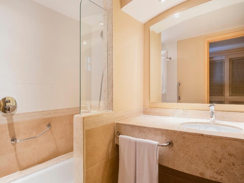 Iberostar Waves Rose Hall Beach All Inclusive image