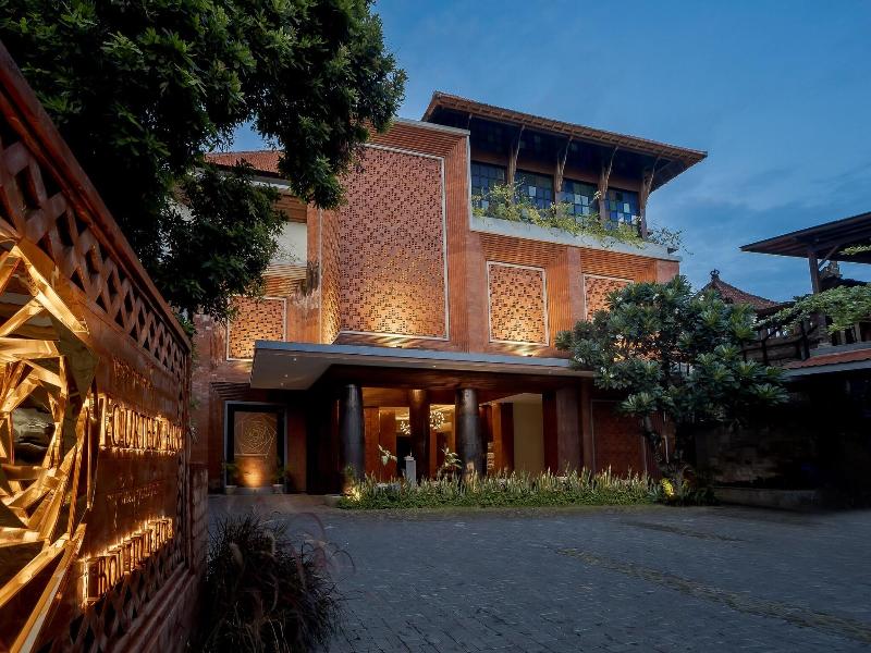 Fourteen Roses Legian Hotel image
