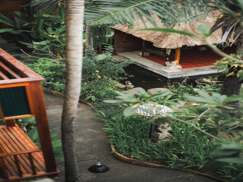 Fourteen Roses Legian Hotel image