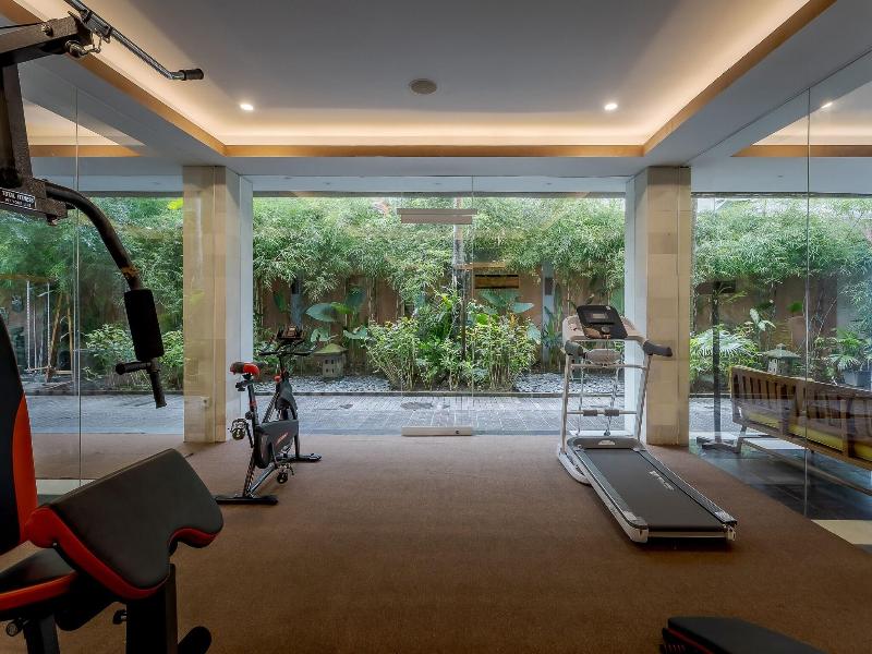 Fourteen Roses Legian Hotel image